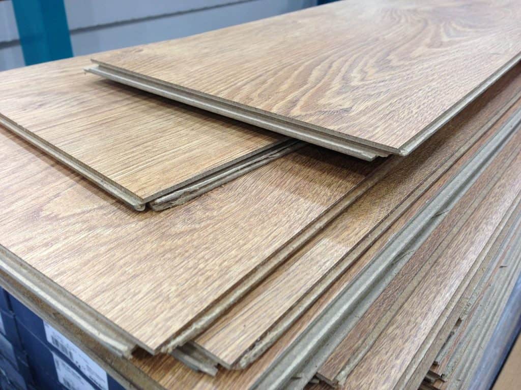 1280px-Fake_wood_flooring